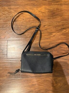 Steve Madden Elegant Black Crossbody Bag